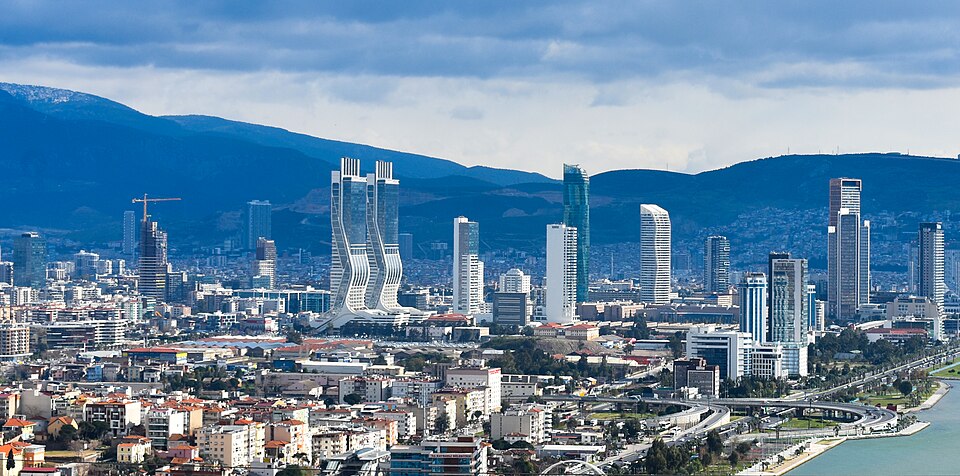 Izmir skyline